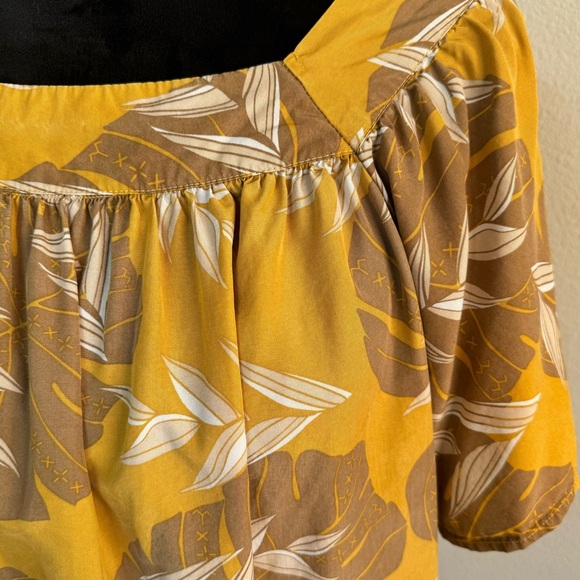 Tanoa top women 14 tropical pattern short sleeve flowy cropped top yellow - Picture 3 of 9